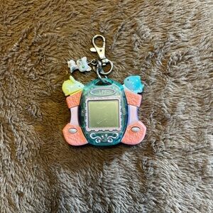 LPS 2007 Littlest Pet Shop Digital Pet Siamese Grey Cat